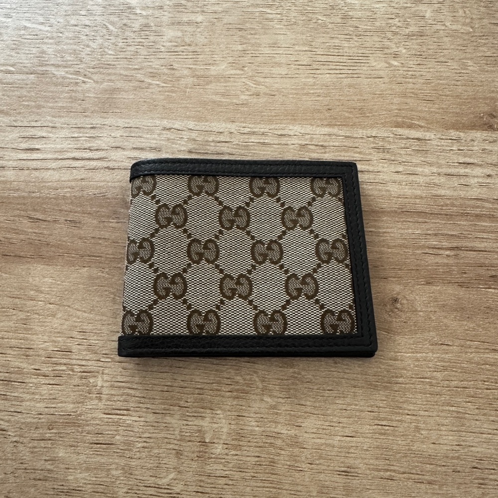 Gucci Brown and Black Key & Card Holder with Iconic GG Monogram